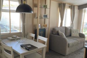 2 Bed-Sleeps 6-Free Parking-Pet Friendly