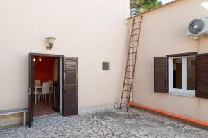 GuestHost - Villa Isidoro Pizzolungo Vibes