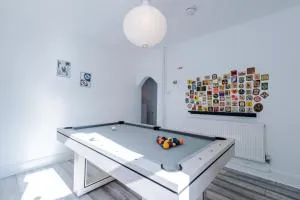 Beautiful 3Bed Home In Chester, Games Room, Smart TV, Long Term Disc - 塔滕霍尔