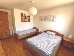 Strandnahe 100qm Fewo mit Veranda & Balkon