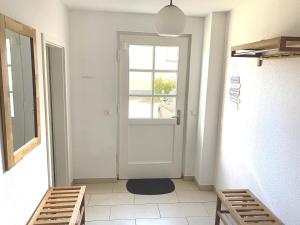 Strandnahe 100qm Fewo mit Veranda & Balkon