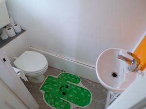 ApartmentSleeps7-Paddington-Balcony-Bbq-Ac