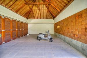 Lumira Villa 4BR Tropical Retreat in Uluwatu