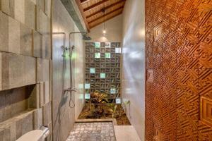 Lumira Villa 4BR Tropical Retreat in Uluwatu