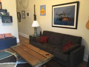 Near bustling Magazine St with bikes