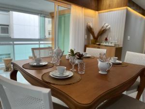 304 CM - LUXO COMPLETO em frente a praia 3Q Piscina