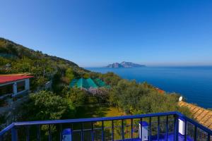 Estate4home - Villa Blue Skyline