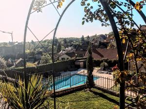 Maisons de vacances Le Clos de la Musardise - Gites de Charme avec Piscine Chauffee : photos des chambres