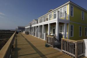 Salty Sunrise by Carolina Beach Realty - 4hvězdičkové hotely ve městě Kure Beach