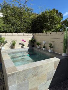 Maisons de vacances Les Ecuries - 3 bedroom Gite with plunge pool near Narbonne & the Canal du Midi : photos des chambres