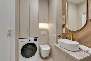 Portovo Riverside Suites by Lion Apartments Gdańsk