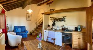 Podere Il Conventino, Casette in campagna con piscina