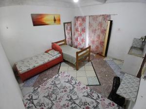 Hostel Teacher Elpidio