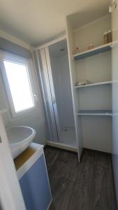 Chalets Sejour au coeur du Minervois : photos des chambres