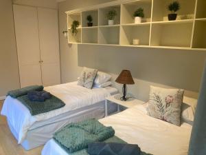 Cozy garden Guest Suite in charming Claremont