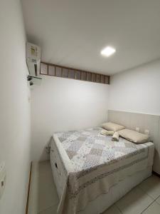 Apartamento na Barra! Prédio frente mar ! Expresso 2222