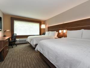 Holiday Inn Express & Suites Charlotte - Ballantyne by IHG