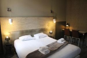 Hotels Hotel De Paris : photos des chambres