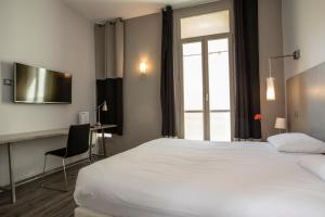 Hotels Hotel De Paris : Chambre Supérieure Lit Queen-Size