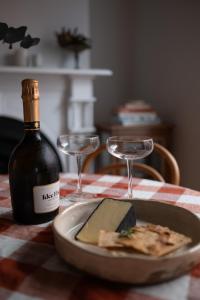 Travellers Return Retreat