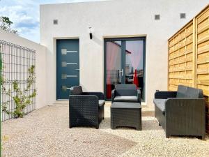 Appartements Le Jasmin 2 - Chic, Clim, Terrasse, Neuf, 3 lits, 4 personnes : photos des chambres