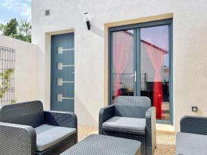 Appartements Le Jasmin 2 - Chic, Clim, Terrasse, Neuf, 3 lits, 4 personnes : photos des chambres