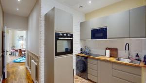 Parisian Apartment in the Latin Quarters heart