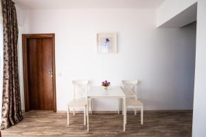 Sea View Summerland Escape Apartments