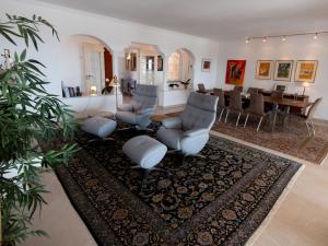 Luxury villa overlooking Fuengirola - Ref 86