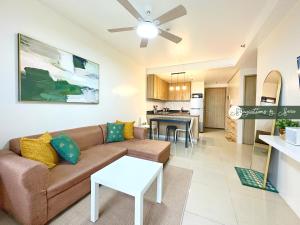 Shore Residences 2 Bedroom with Balcony Near NAIA Airport MOA