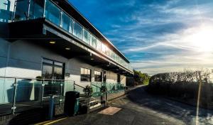 Coastal Bliss Charming Cottage near Borth beach