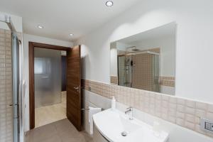 Mazzini Apartments Trinacria