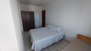 Lindo apto com vista mar, 200 mts da praia