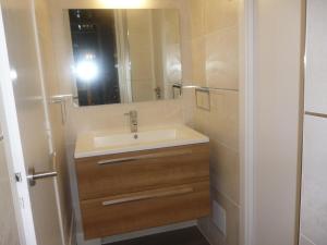 Appartements LA BAULE BORD DE MER APPT 2 pieces vue laterale mer 4 PERS : photos des chambres