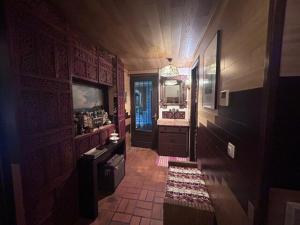 Maisons de vacances HomeBievres maison dans les bois : photos des chambres