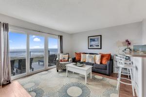 Winds II B3: Shore Beats Work by Carolina Beach Realty