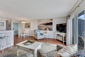 Winds II B3: Shore Beats Work by Carolina Beach Realty