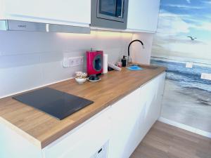 Evans Realty BZ Estudio & Piscina & Centro & Playa