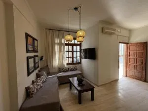 Mariliana Apartments Just 15 Steps from the Libyan Sea - 皮萨瑞弗罗达