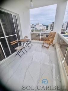 Bright & Airy Apartment