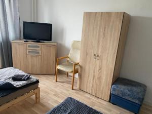 Neue Monteur und Handwerker in Magdeburg mit 3 Schlafzimmern 6 Personen BTR 174