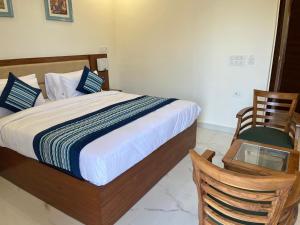 Hotel Sandal tree express