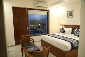 Hotel Sandal tree express