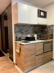 Apto central, tranquilo con guardado de maletas