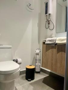 Aparta Estudio Genial Central Moderno Wi-Fi 900 kps