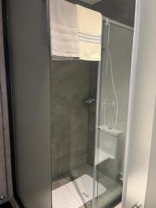 Apto central, tranquilo con guardado de maletas