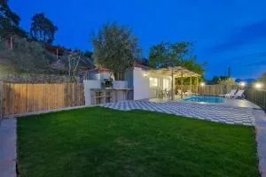 Villa Hill Stone - Uzumlu