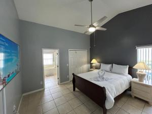 4 bed pool home close to Disney