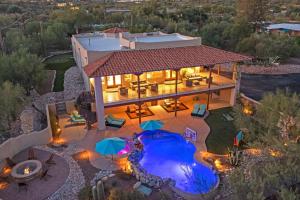Hot Property Foothills Heated Pool Spa Sleeps16plus