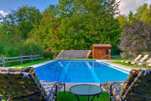 Most Luxury 7000 Sq ft Log Estate with Pool Hot Tub Sauna